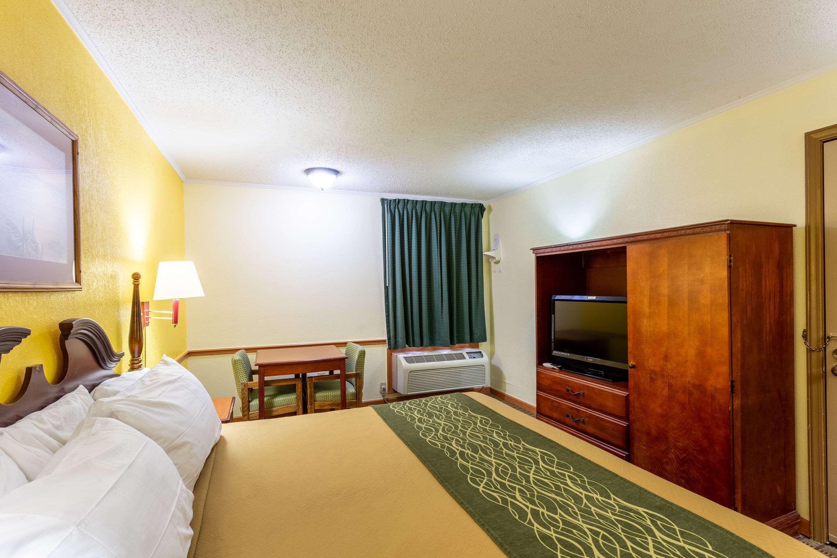 Econo Lodge Morgantown Luaran gambar