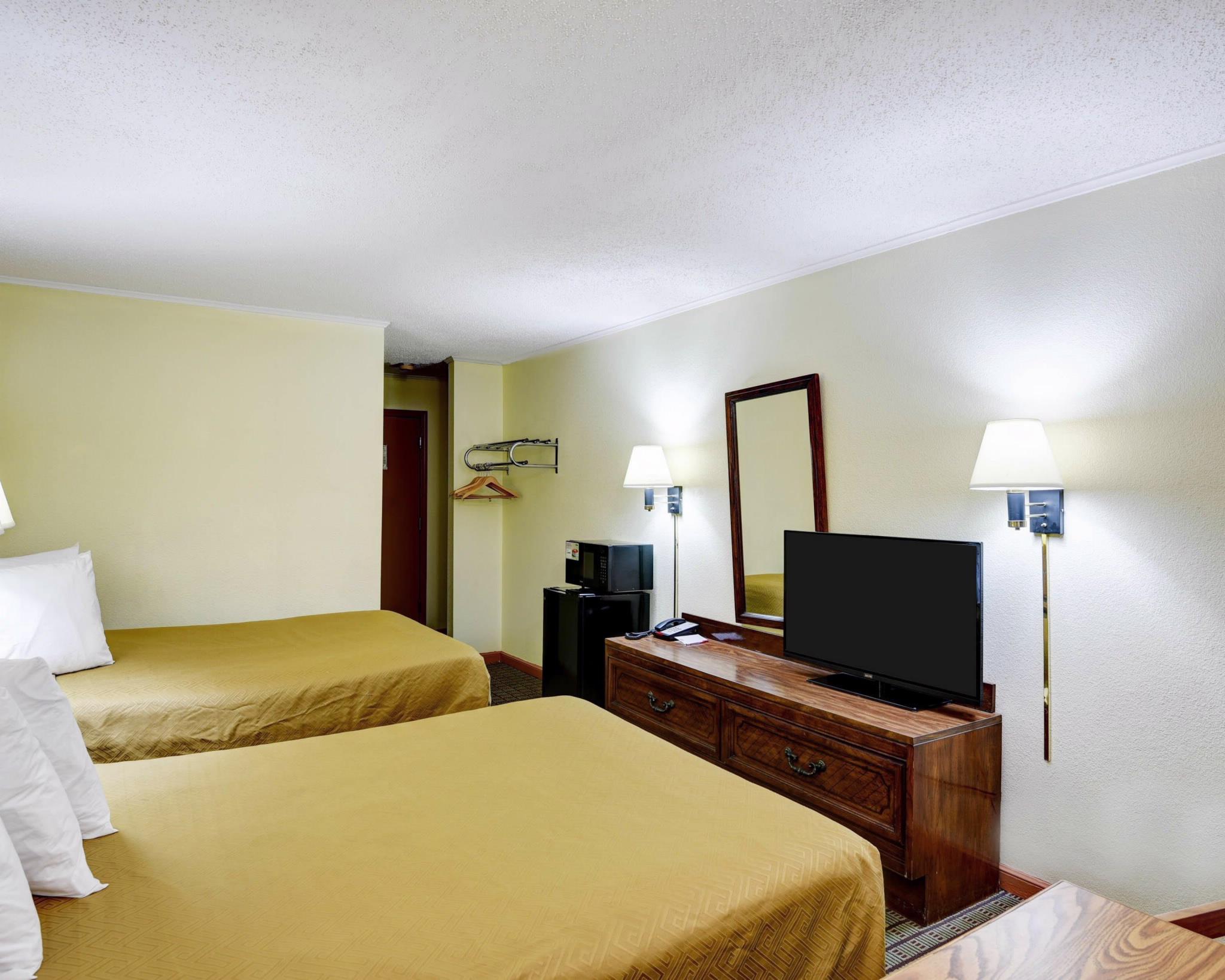 Econo Lodge Morgantown Luaran gambar