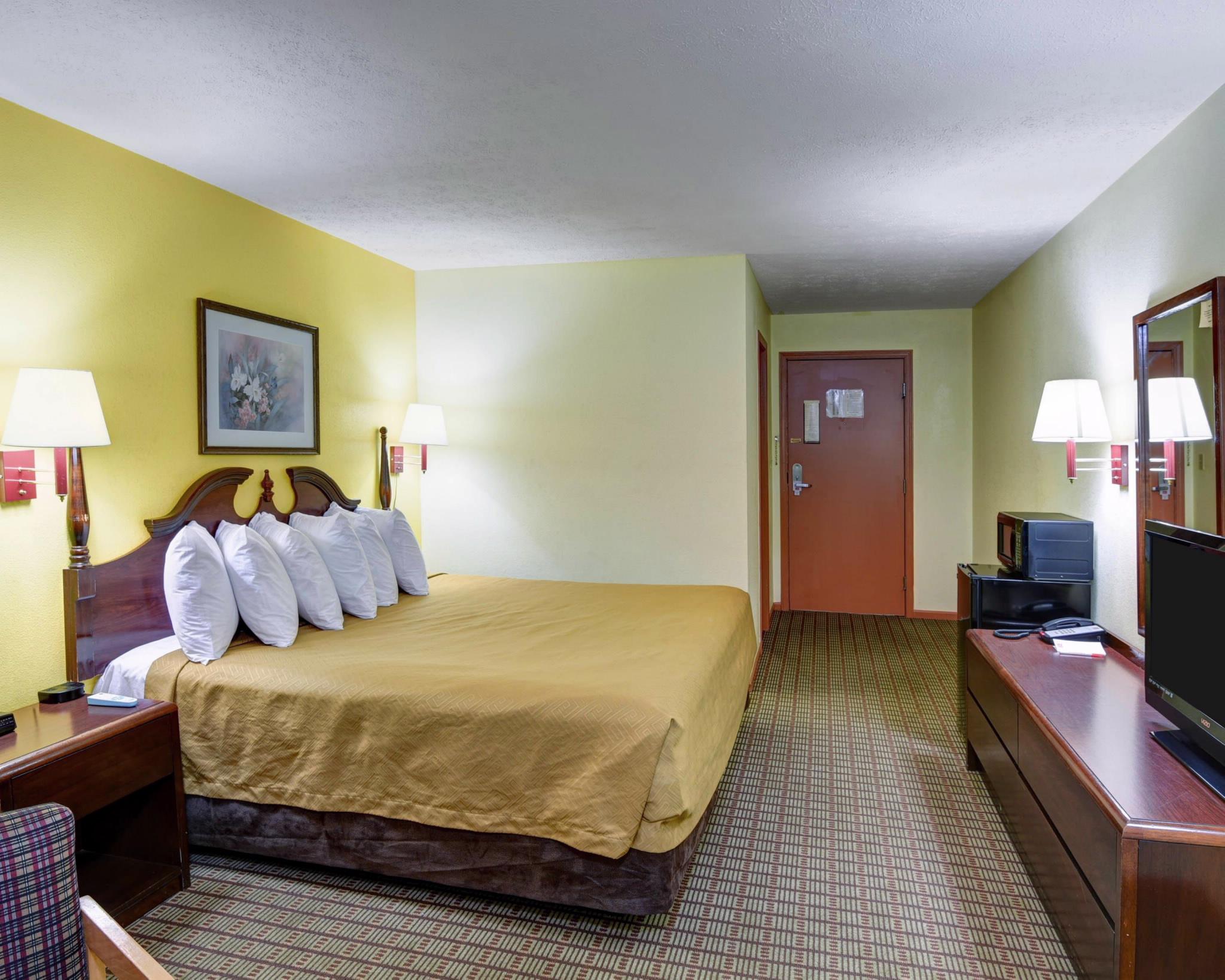 Econo Lodge Morgantown Luaran gambar
