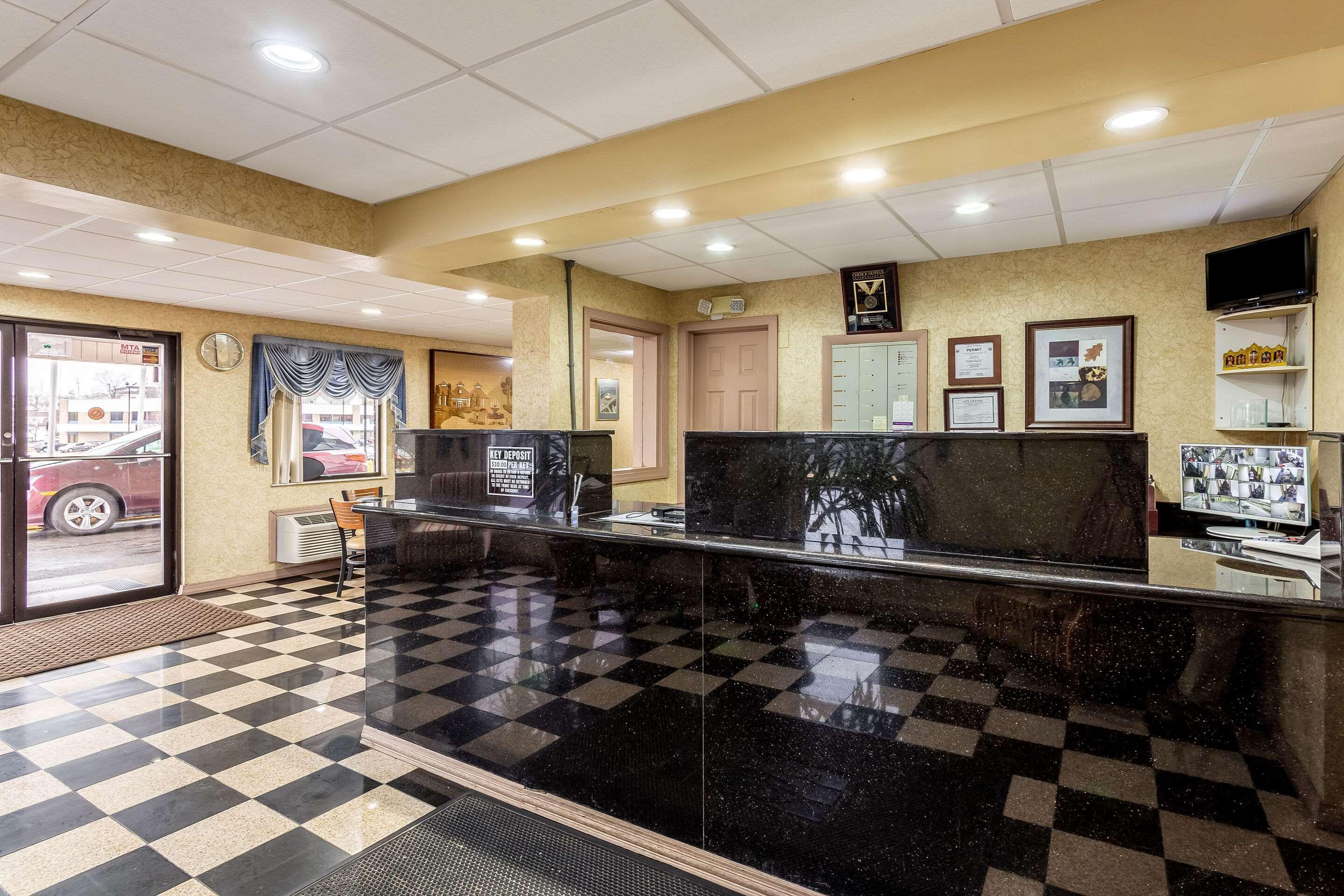 Econo Lodge Morgantown Luaran gambar