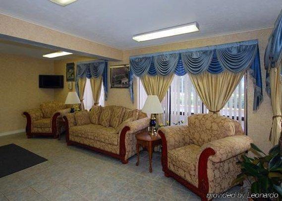 Econo Lodge Morgantown Dalaman gambar